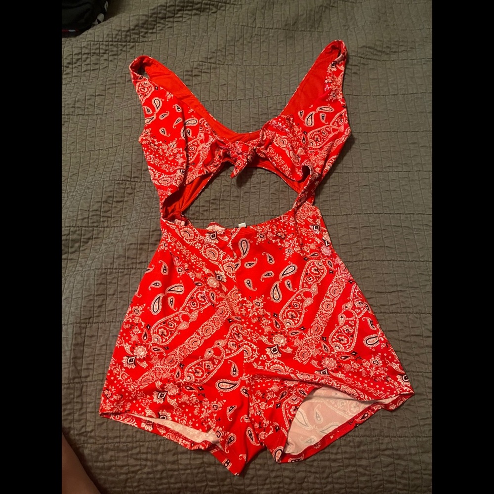 Fashion Nova “Life Like Paisley Cut Out Romper”